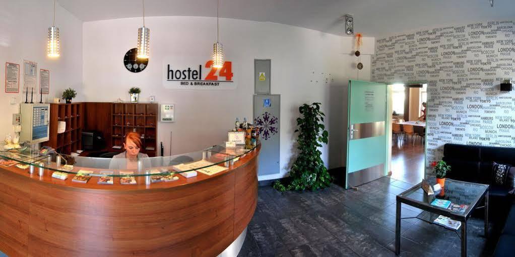 Hostel24 Bed&Breakfast Bydgoszcz Exteriör bild